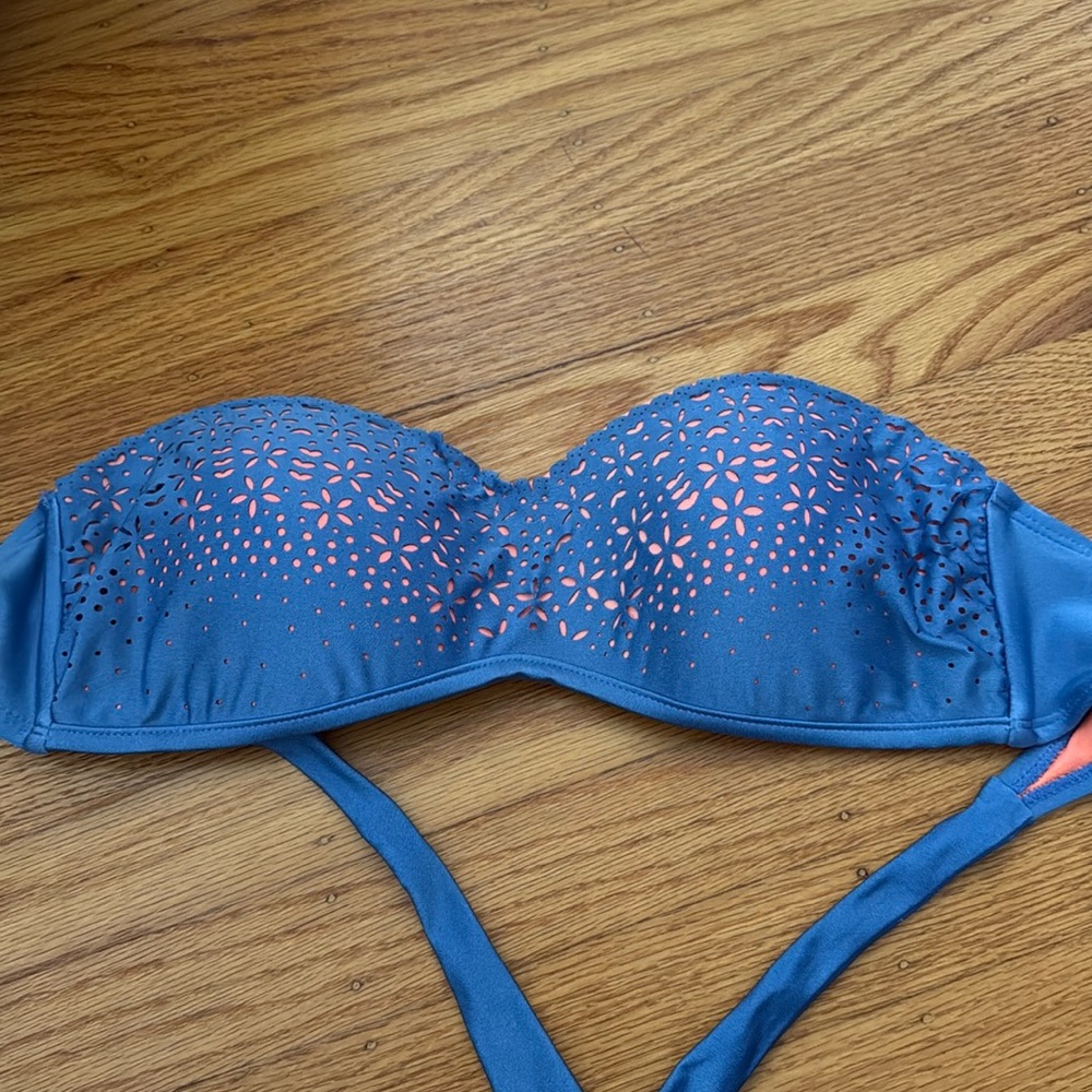Bikini top (Medium)